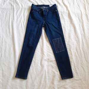LEVI's Skinny Jean Denim Stretchable size 26